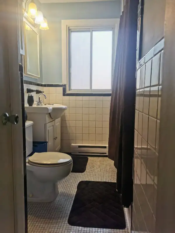 Chambre à louer dans un grand 5 1/2 Montréal-Nord in Room Rentals & Roommates in City of Montréal - Image 11