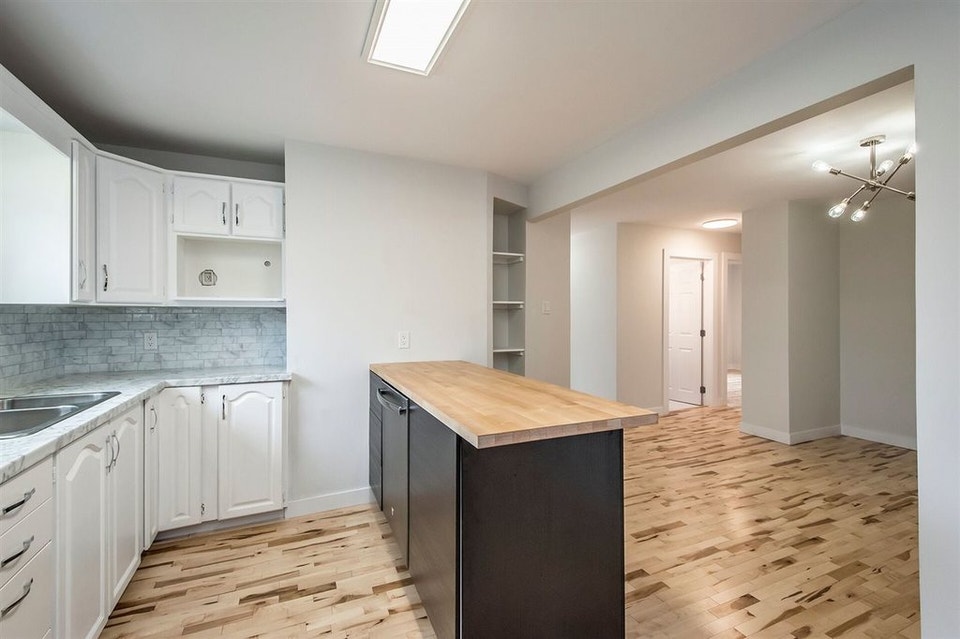 2 bed + loft house for rent 5