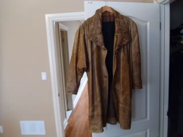 Women's Wool , Cashmere, Leather Coats/Jackets S/ XS in Women's - Tops & Outerwear in Markham / York Region - Image 3