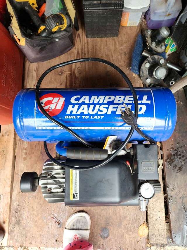 Compressor in Garage Sales in Renfrew