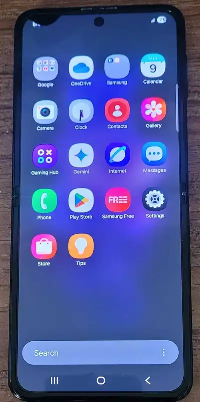 Samsung Zflip 3, 128gb, unlock,  spot, working,  $120, final pr, View more