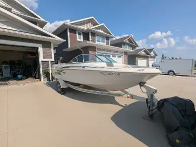 2000 Sea Ray boat with a 3.0 liter inboard mercury motor, 686 hours on the motor. The bellows and im...