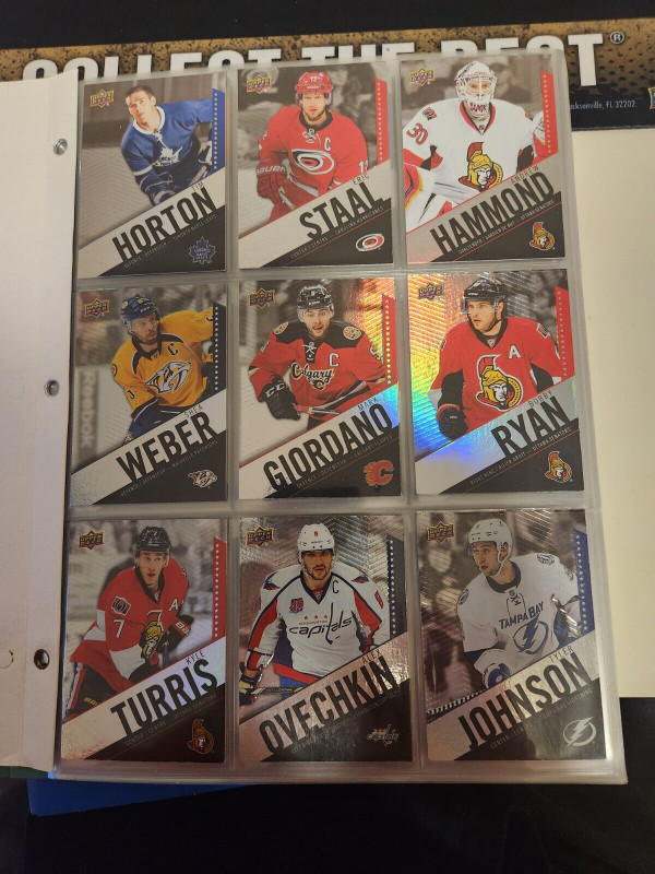 Tim Hortons 2015-16 NHL Hockey Cards Set (134 cards) dans Art et objets de collection  à Laval/Rive Nord