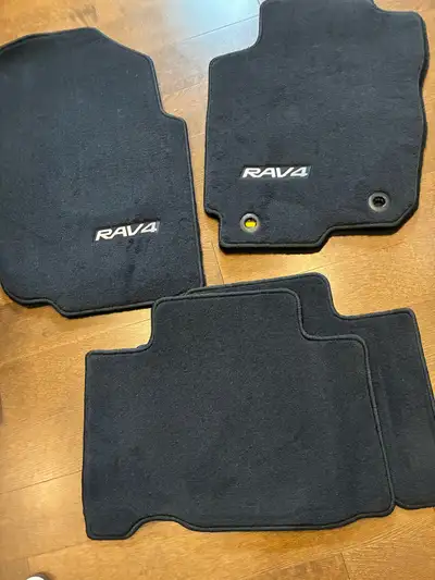 Brand new, still in package, car mats for RAV4. Fits models from 2013-2018