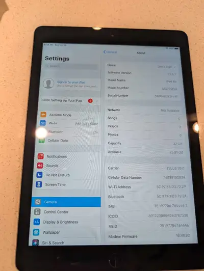Tablet iPad Air (A1475) with keyboard. WiFi and cellular , View more
