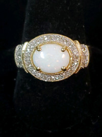 14K Beautiful Yellow &White Gold Opal Tourmali and Diamond Ring 
