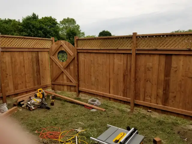 Construction408078386882816003