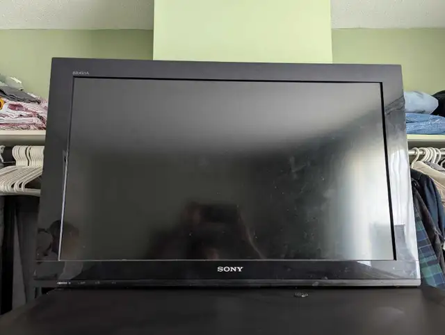 32 inch LCD TV - Sony Bravia in TVs in Ottawa - Image 2
