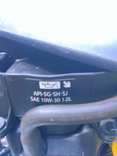 Bought new from dealer in 2023! This motor is like new- and a steal for $4500 with helm co top box a...