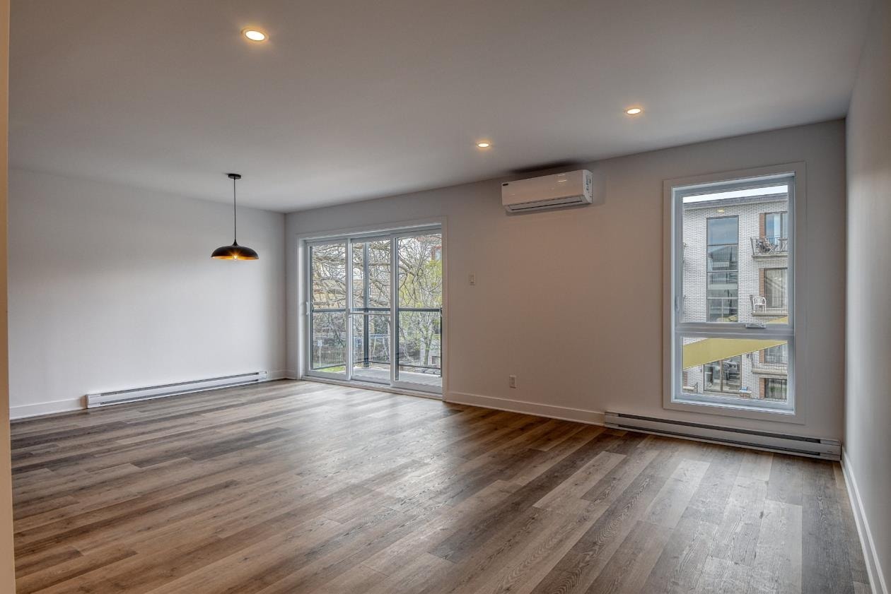 5 1/2 Montréal-Est dispo maintenant | parking EV, animaux OK — photo 2