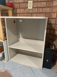 Medium White Shelf Great Condition (free candles included) 