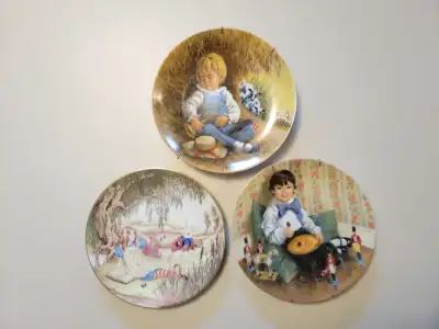 3 Plates Nursery Rhymes Group 1 Little Boy Blue 1980 Alice in Wonderland 1981 Little Jack Horner 198...
