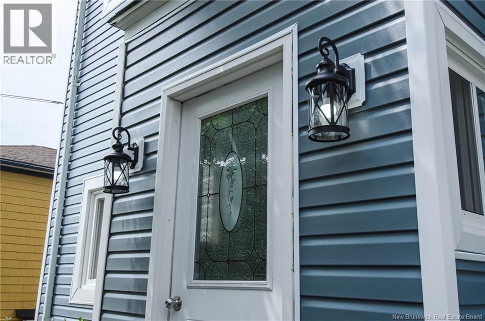 Newly Renovated 3-Bedroom Available 3