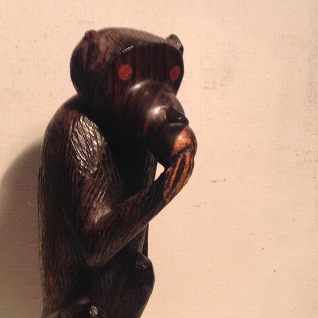 Vintage Monkey Chimpanzee Hand Carved Wood  Ebony in Arts & Collectibles in Vancouver - Image 2