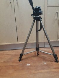 Tampa pro MHT3550 tripod for camera