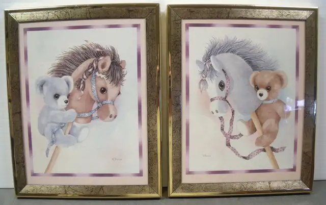 2 KIDS PICTURES IN PLASTIC FRAMES 7" x 9" in Home Décor & Accents in Lethbridge - Image 2