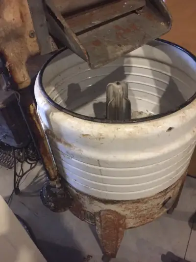 old wringer washer needs motor Thor brand