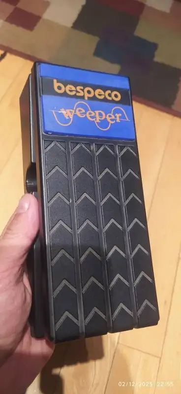 Bespeco Weeper expression & volume pedal, View more