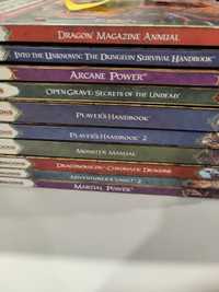 Dungeons and Dragons player guides and manuals 4th edition