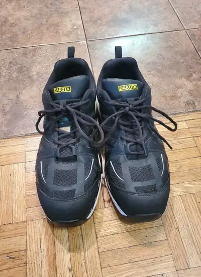 Dakota Safety Shoes Size 13 new, View more