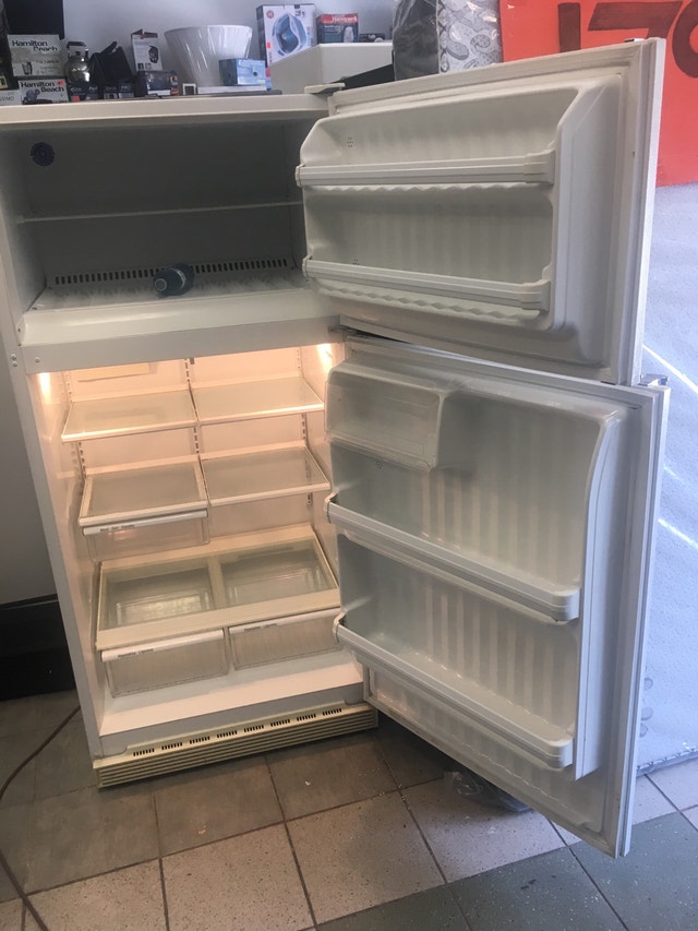 Great working fridge free delivery Refrigerators City of Toronto