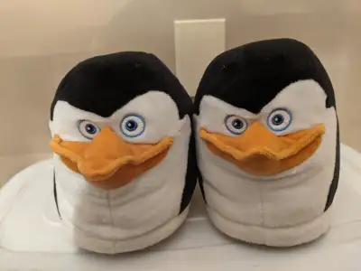 DreamWorks Happy feet Collab slippers- size L, View more
