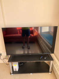 55 Smart TV - 4K with TV Stand