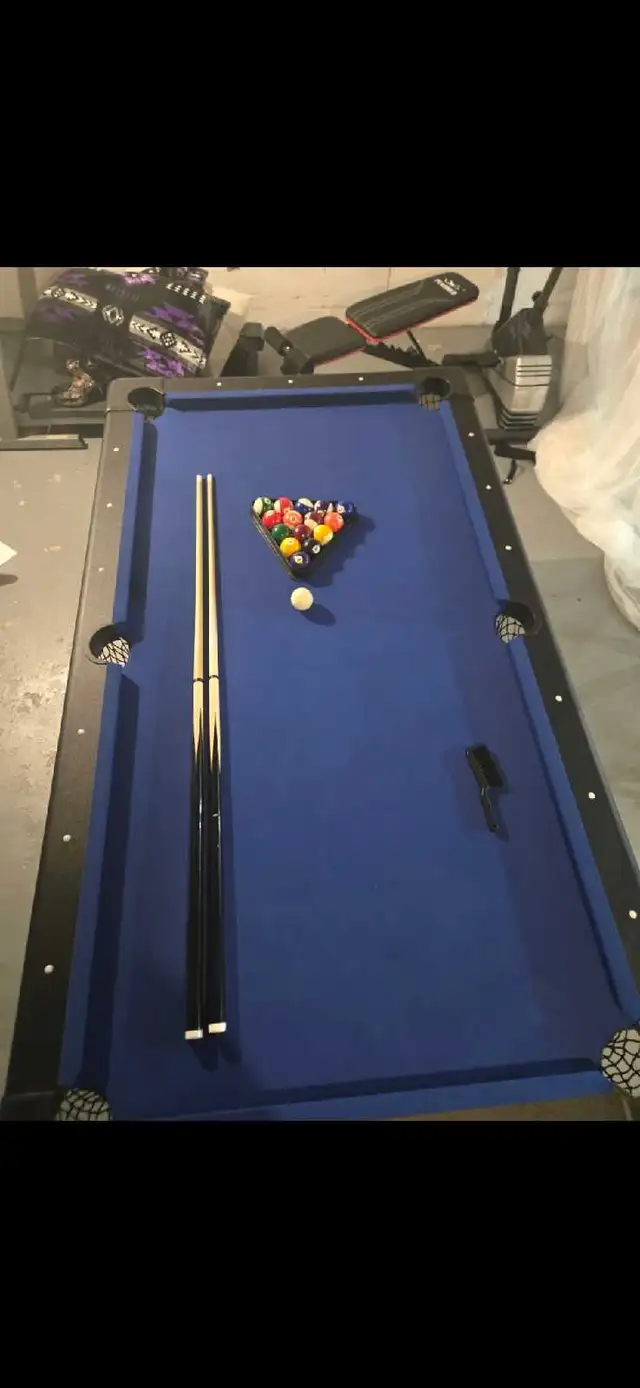 pool table 549769572600391682