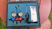 SNAPON AC GUAGES AND LEAK DETECTOR