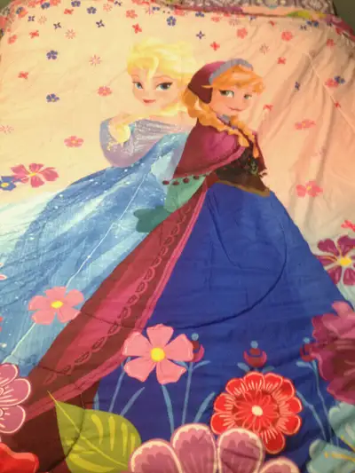 Frozen Twin Bed reversible Comforter, View more