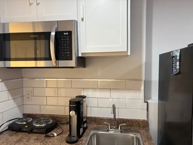 Bachelor in Bedford for rent in Short Term Rentals in Bedford - Image 9