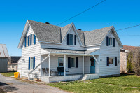 Renovated 3 Bed, 1 Bath home with 20' x 30' detached garage barn