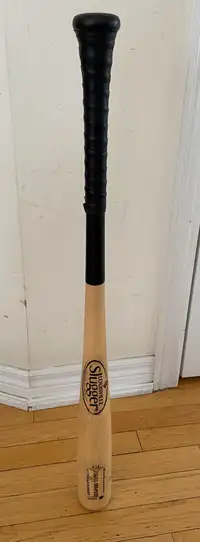 Louisville Slugger 31” Wood Bat
