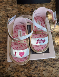 Juicy couture baby sandal size 4 (9-12 months)