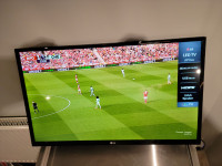Monitor for Sale HD 720p LED TV - 28" Class (27.5" Diag)