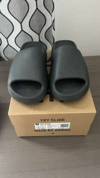 Yeezy Slides Slate Grey Size 9