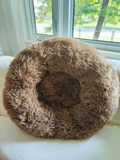 Cozy Bed 24" round, View more