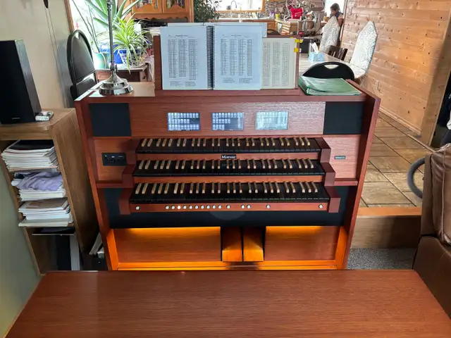 Mixtuur organs Hauptwerk  in Pianos & Keyboards in Calgary - Image 2