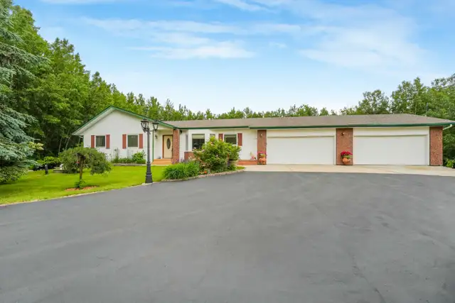 ACREAGE FOR SALE - STRATHCONA COUNTY