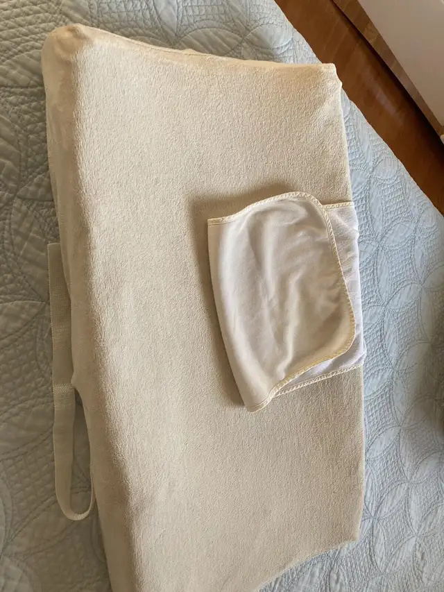 Baby Change Pad in Bathing & Changing in Edmonton - Image 4