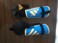 Adidas knee pads (almost new) for sale