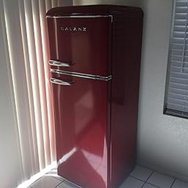 Top Freezer Refrigerator (7.6 cu.ft, red, Retro Style) in Refrigerators in Windsor Region