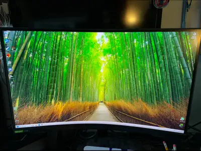 SAMSUNG Odyssey G7 Écran de jeu incurvé QHD 1000R 27" 240 Hz, View more