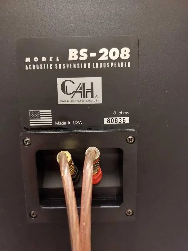 CAH BS-208 Speakers & Stand in Speakers in Markham / York Region - Image 8