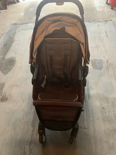 Poussette/Stroller , View more
