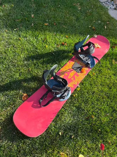 Good used condition. Ripzone board and Lamar bindings.
