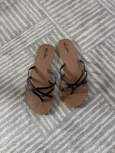 Worn once, women’s flip flops size 10. $15 obo.
