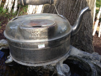 ANTIQUE McCLARY MODEL STOVE POT WOOD HANDLE CANADA