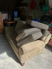 Free couch!