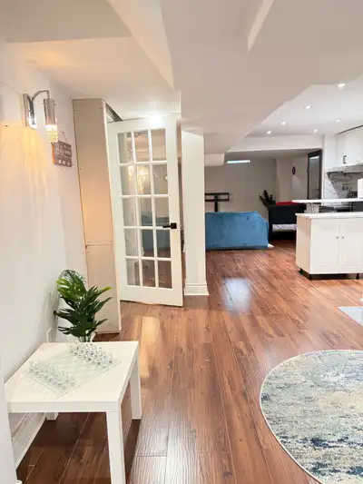 One bedroom and den with separate entrance one car parking, only for serious inquiry, utility not in...
